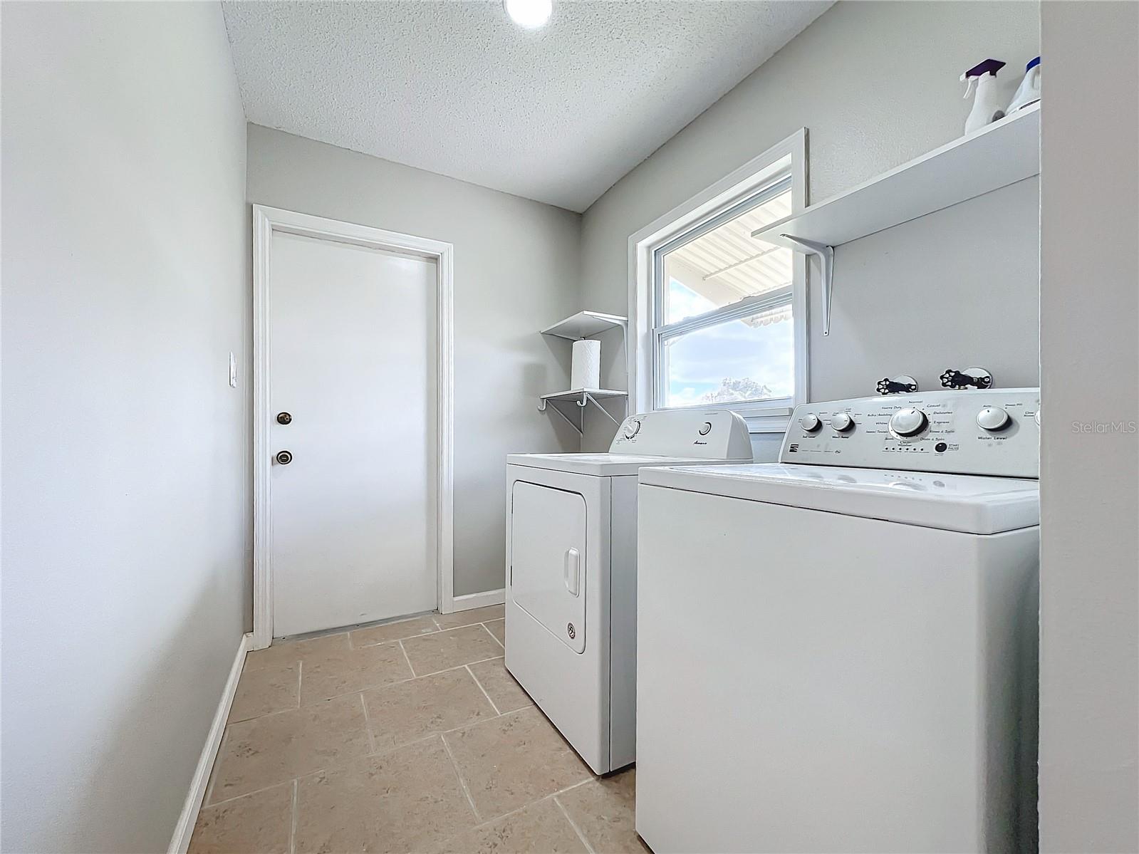 Image 34 of 39 For 13497 Bennett Drive