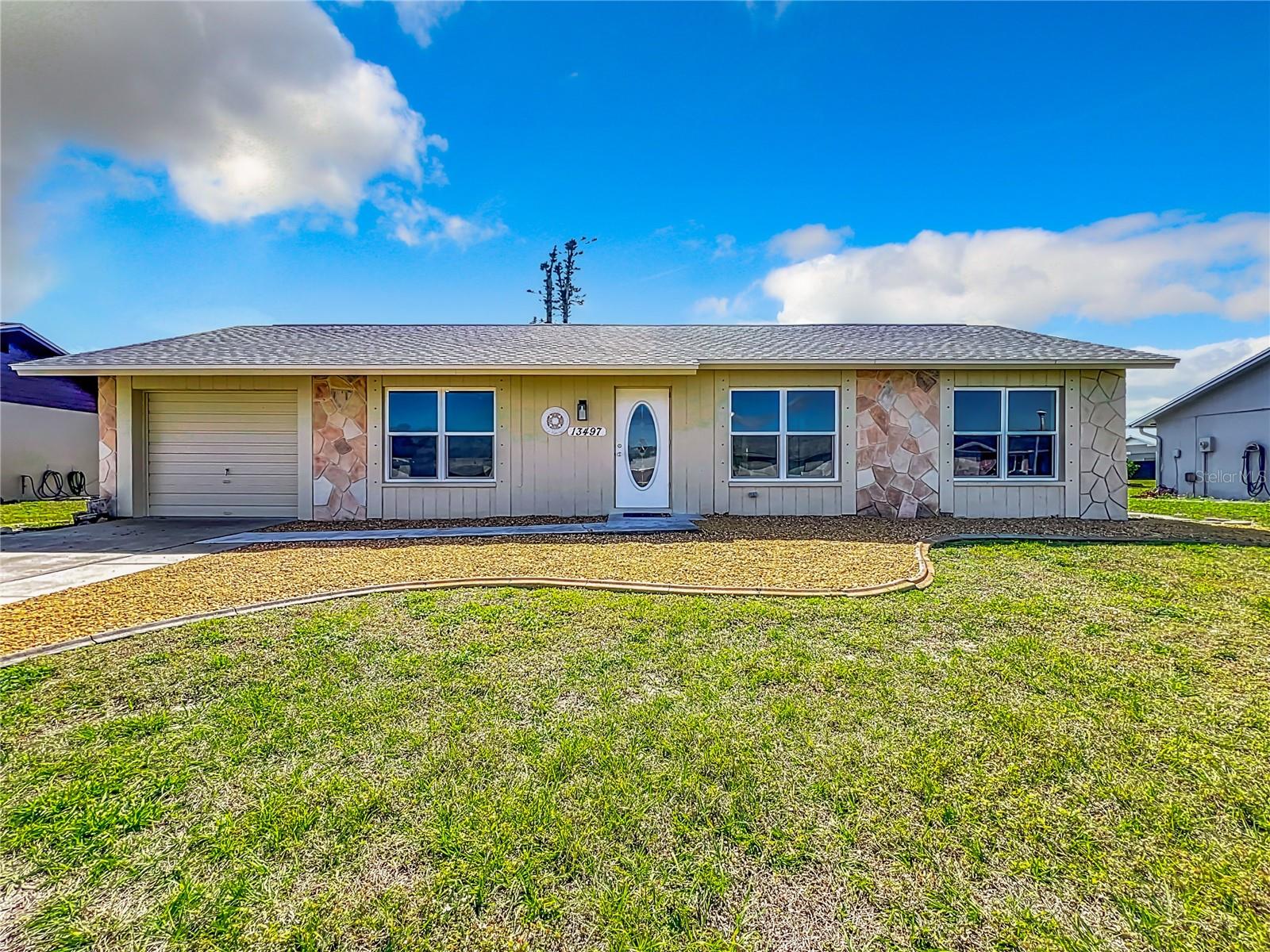 Image 6 of 39 For 13497 Bennett Drive