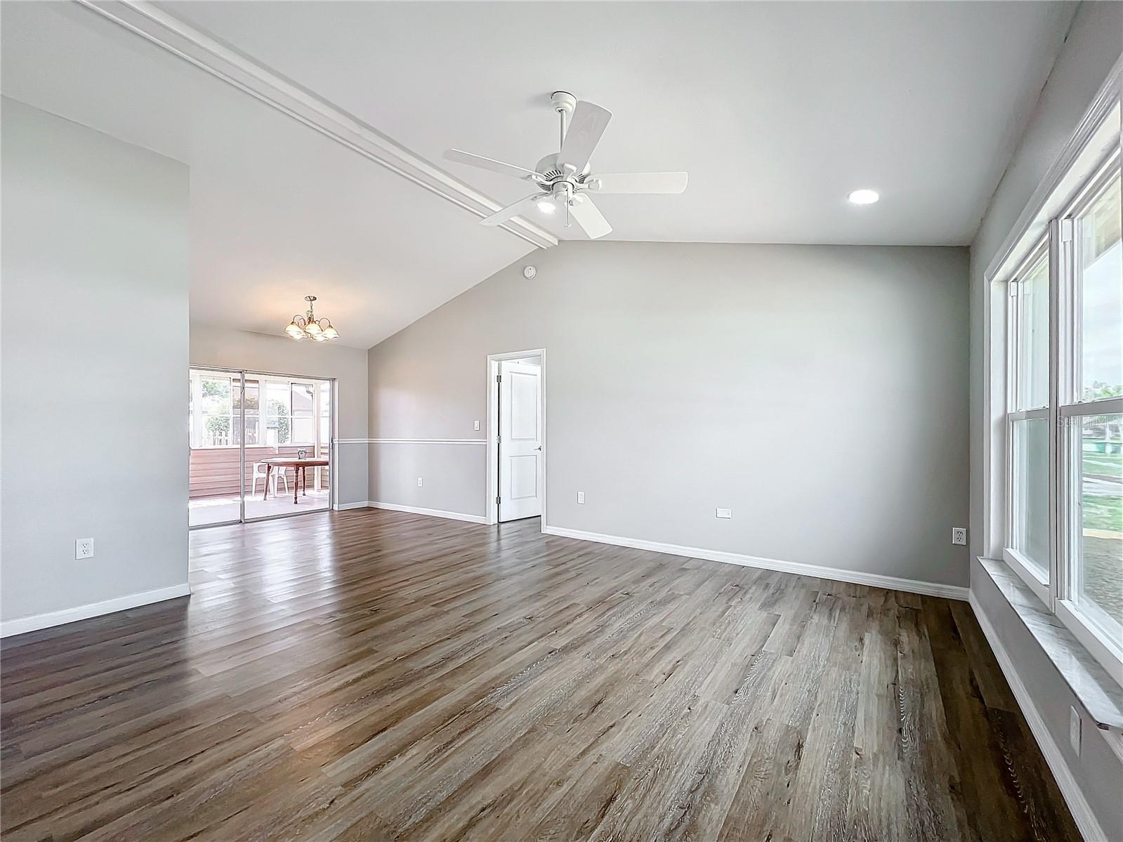 Image 8 of 39 For 13497 Bennett Drive