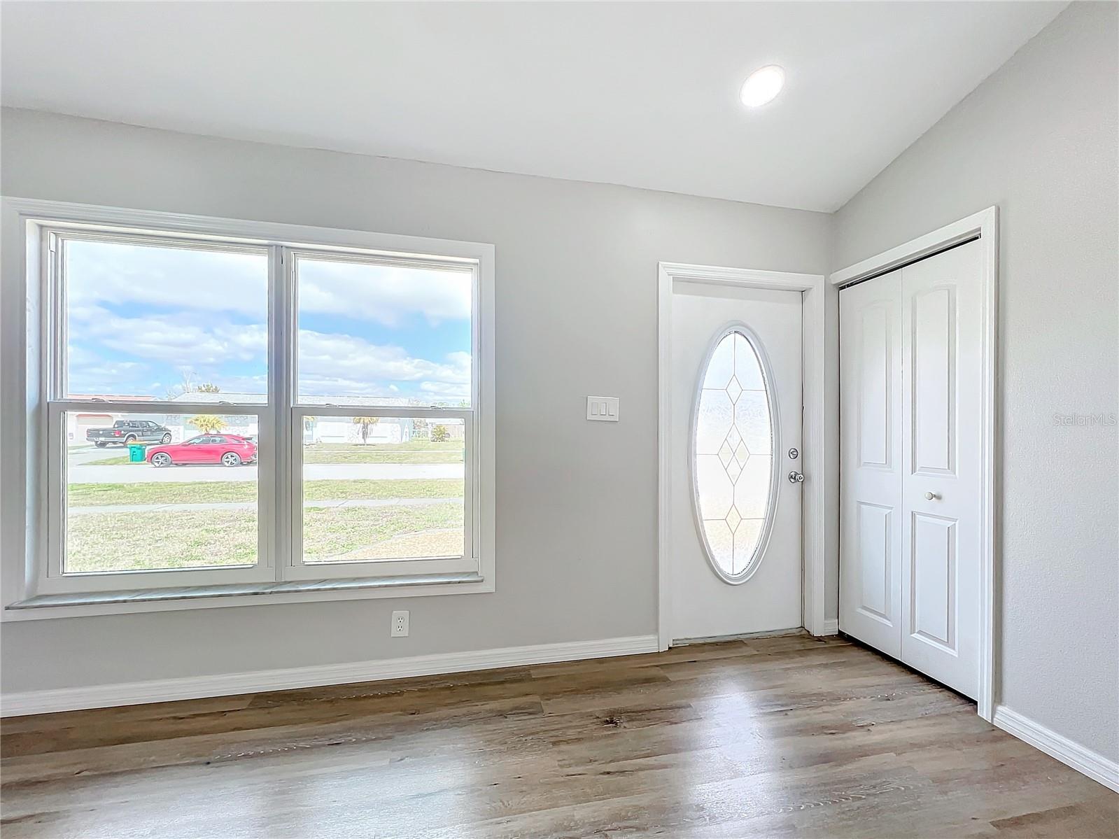 Image 9 of 39 For 13497 Bennett Drive