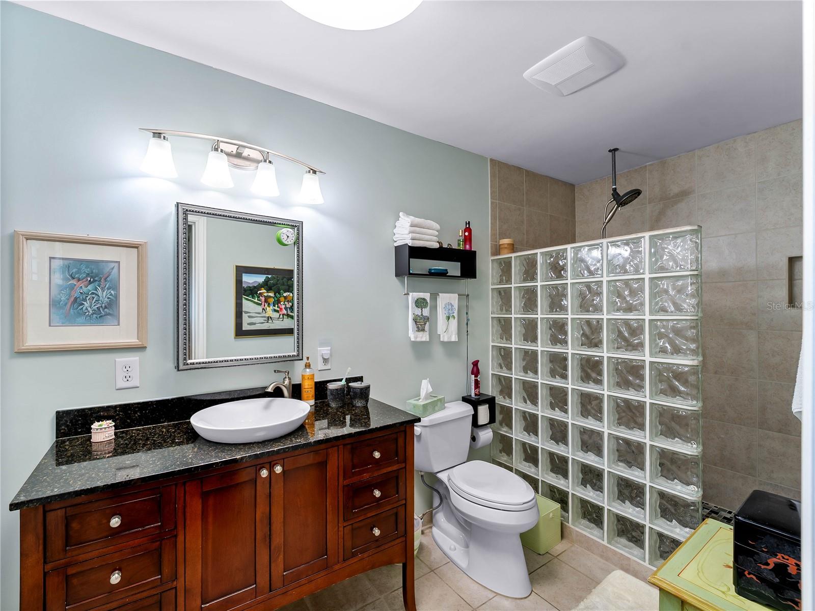 Image 21 of 85 For 123 Windward Drive