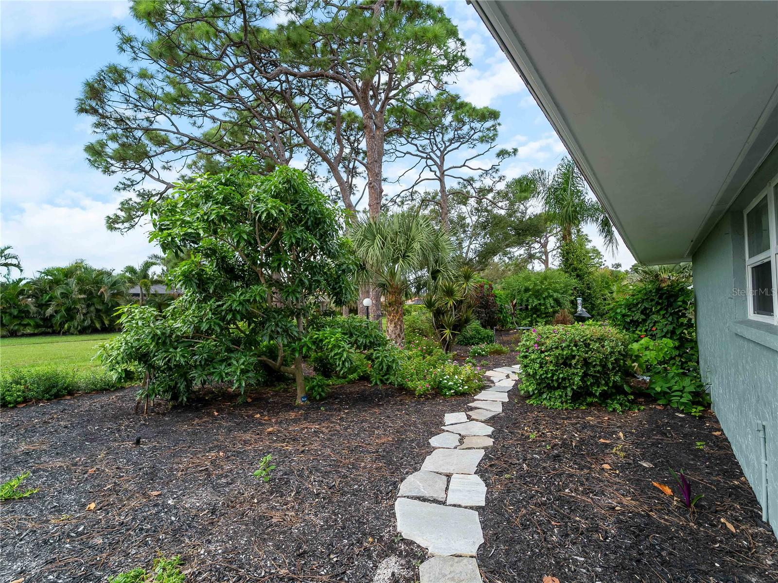Image 43 of 85 For 123 Windward Drive