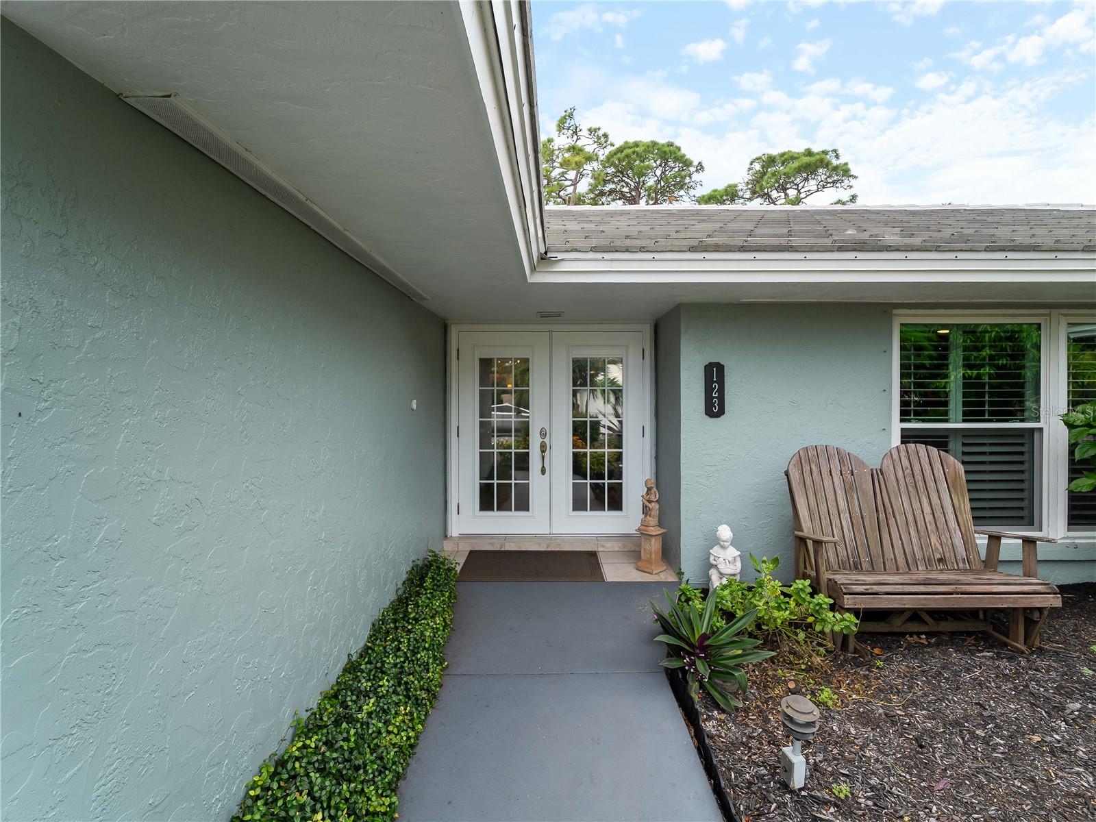Image 45 of 85 For 123 Windward Drive