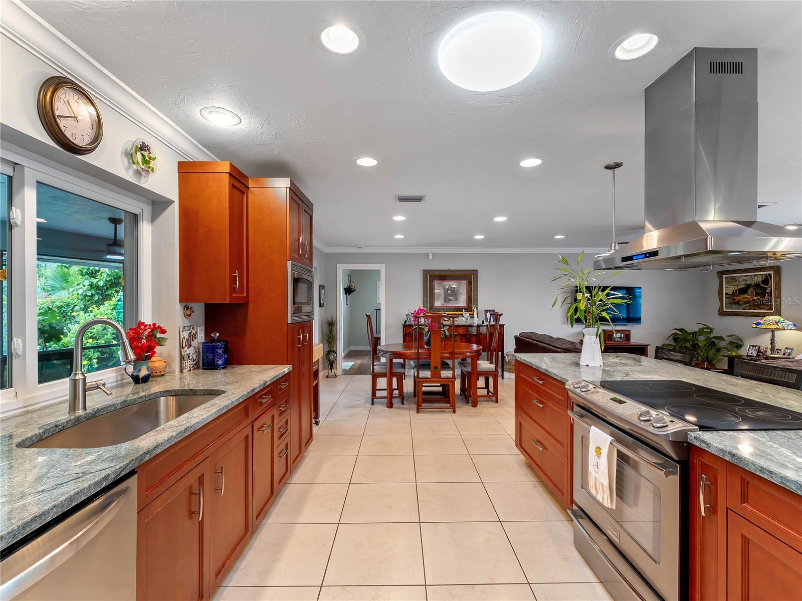 Image 5 of 85 For 123 Windward Drive