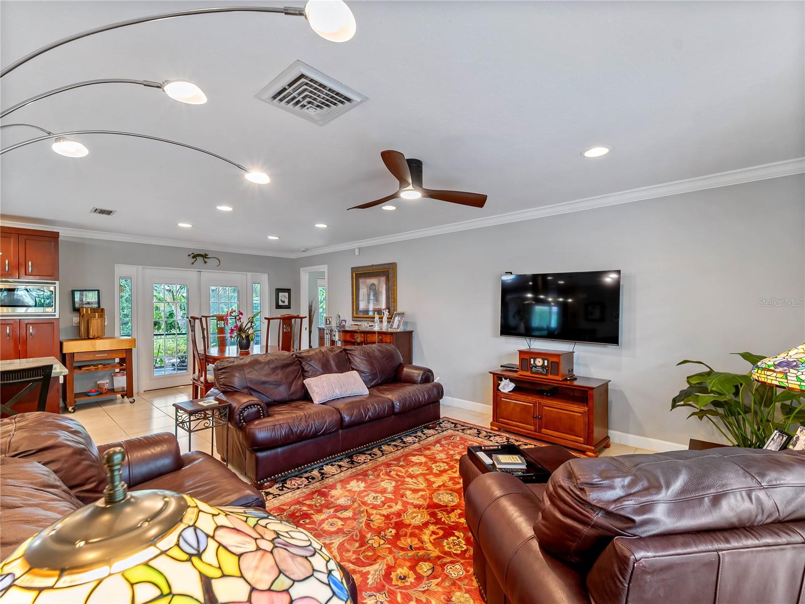 Image 8 of 85 For 123 Windward Drive