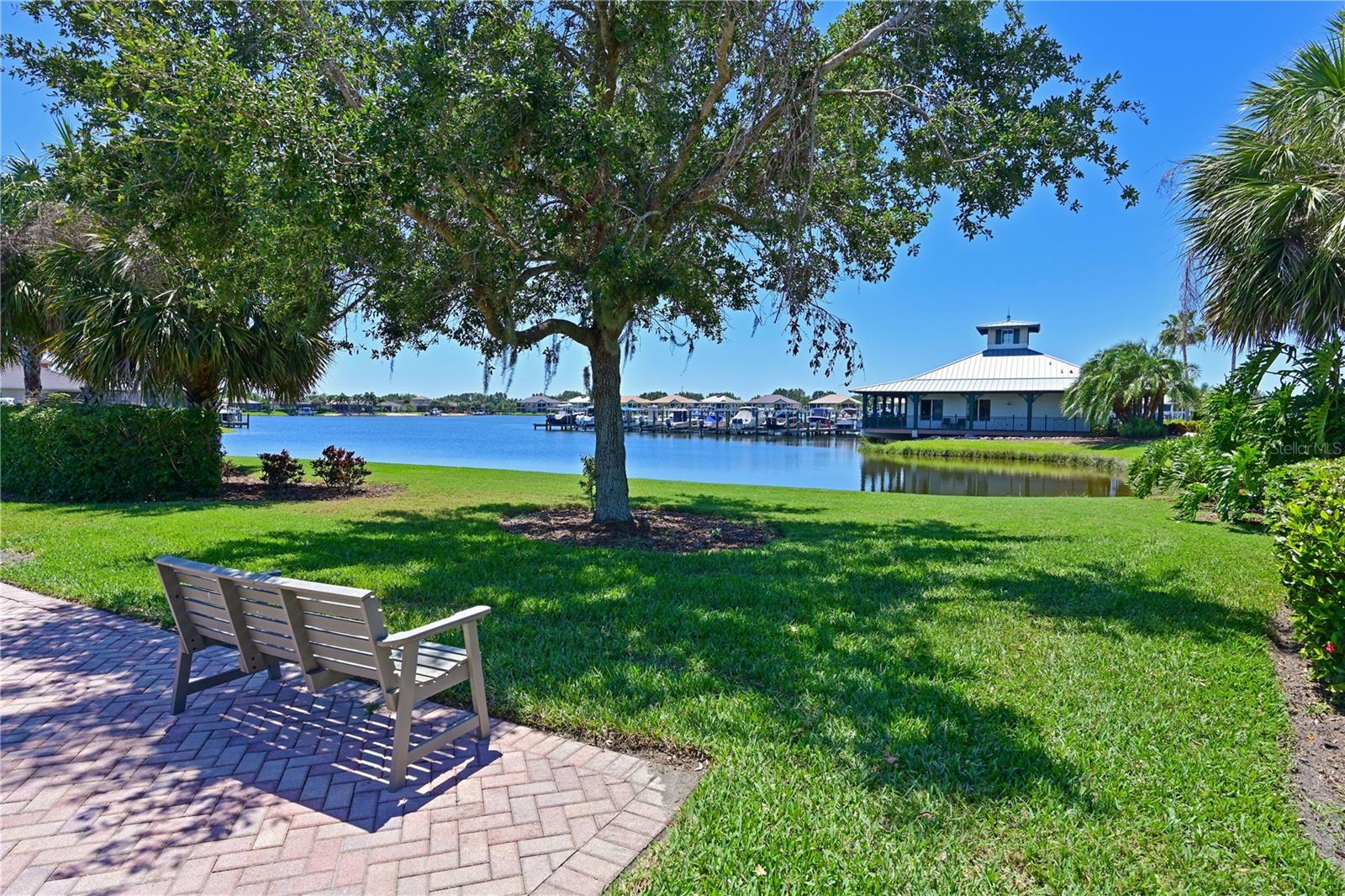 Image 74 of 80 For 850 Tidewater Shores Loop 102