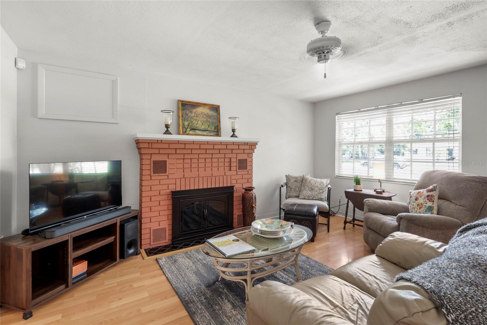 Image 3 of 27 For 846 42nd Street