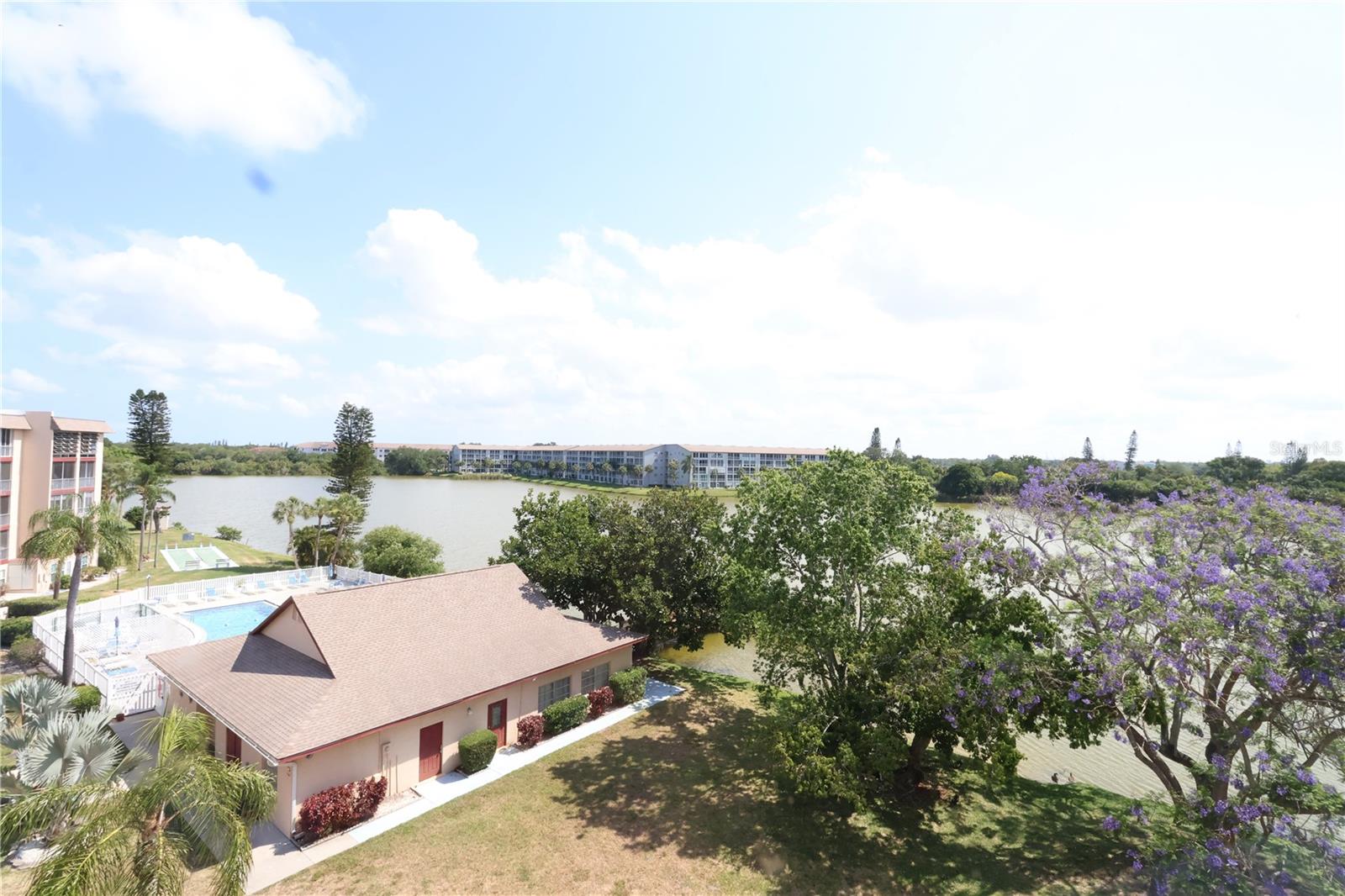 Image 8 of 8 For 4109 Lake Bayshore Drive 407