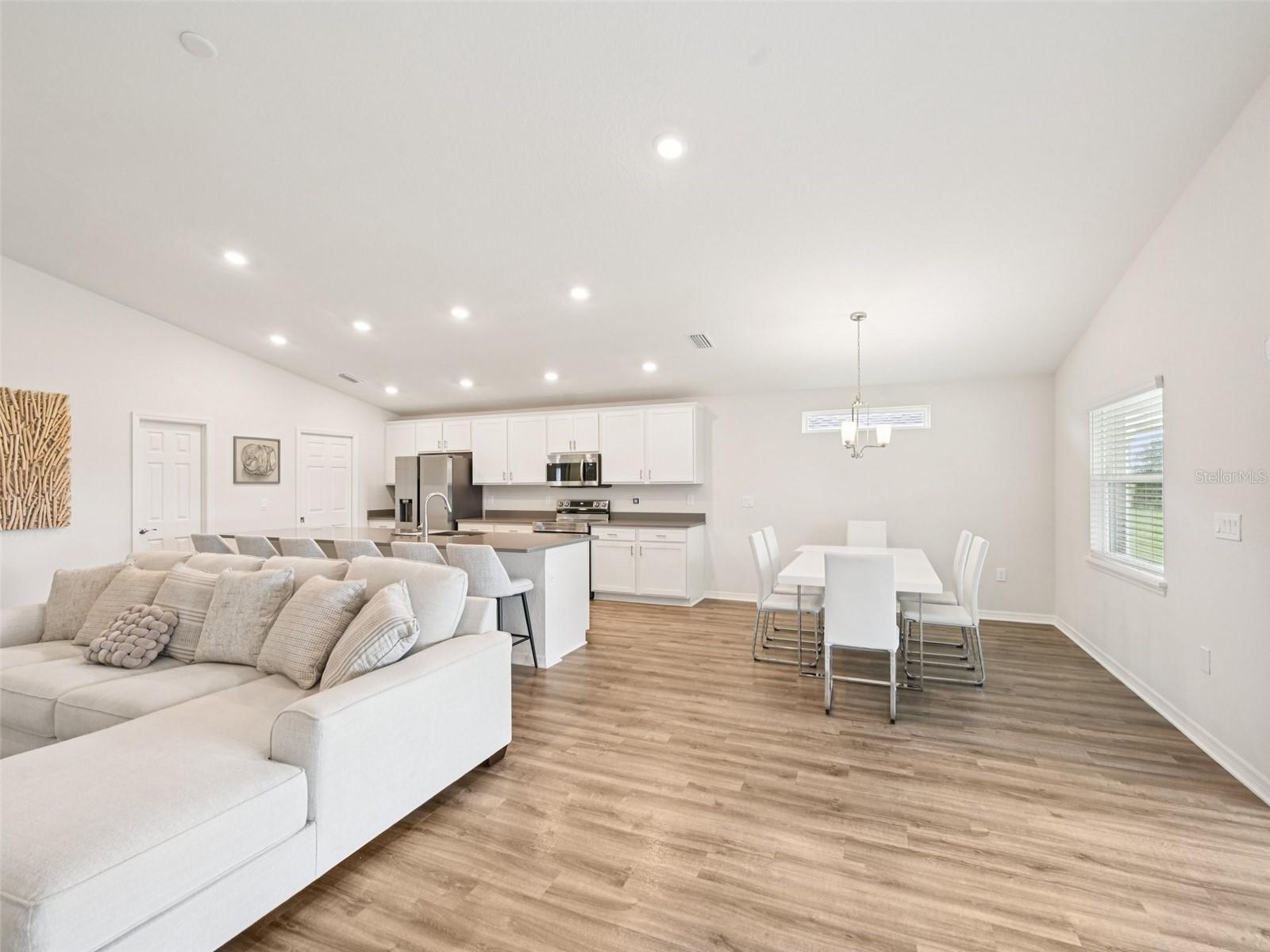 Image 10 of 49 For 6528 166th Place E