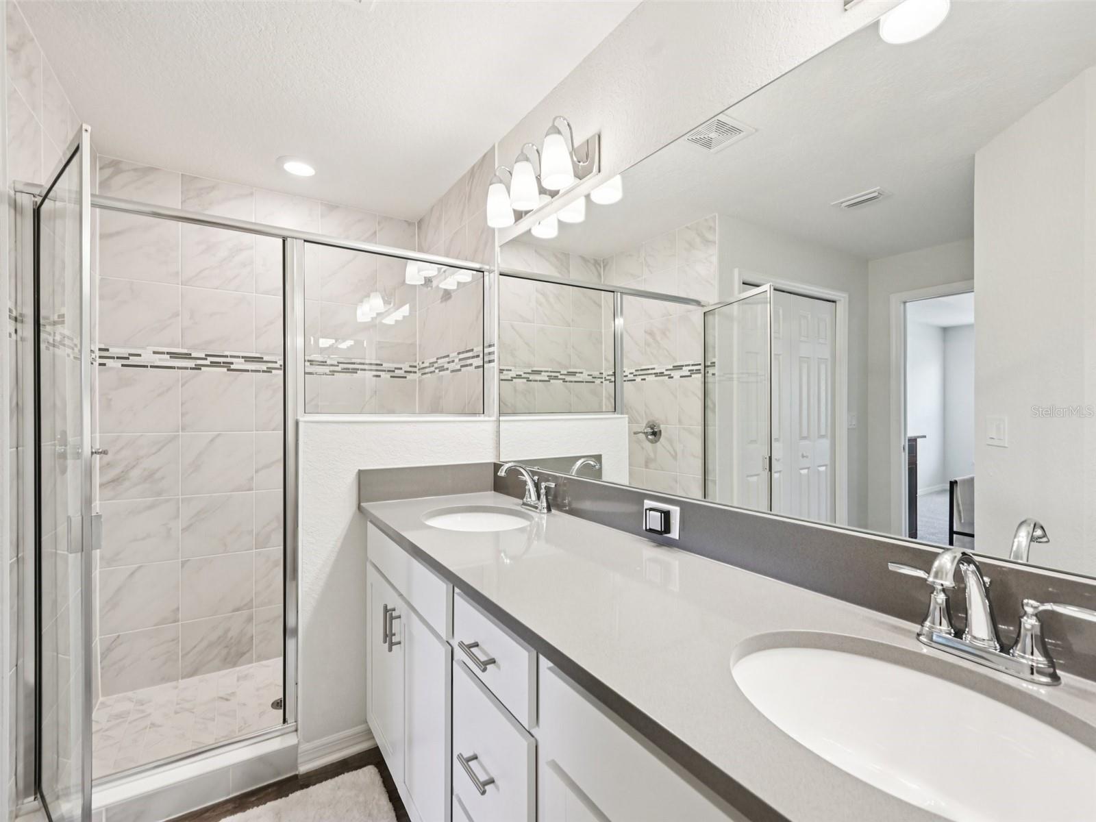Image 20 of 49 For 6528 166th Place E