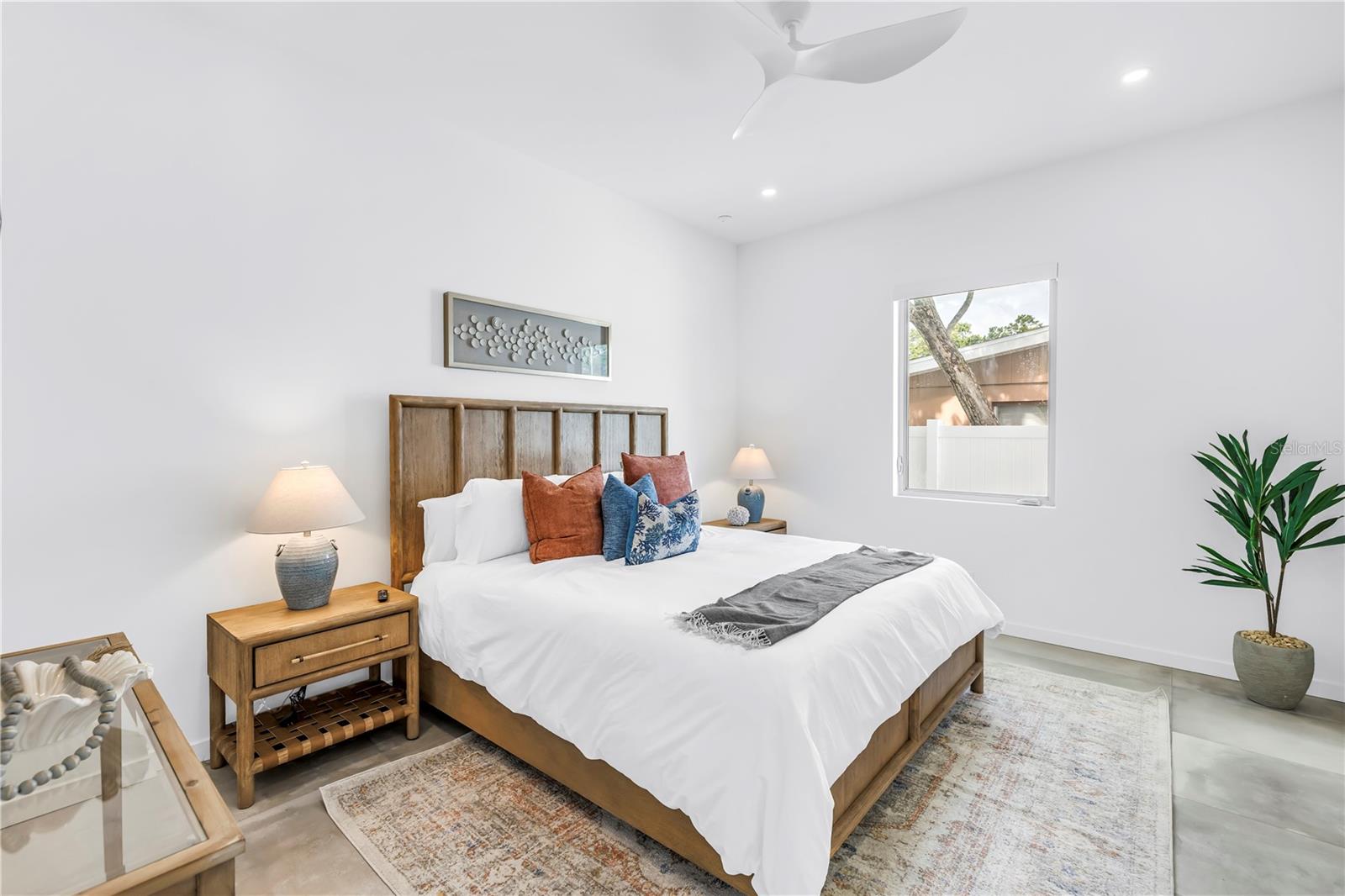 Image 24 of 48 For 2065 Goldenrod Street