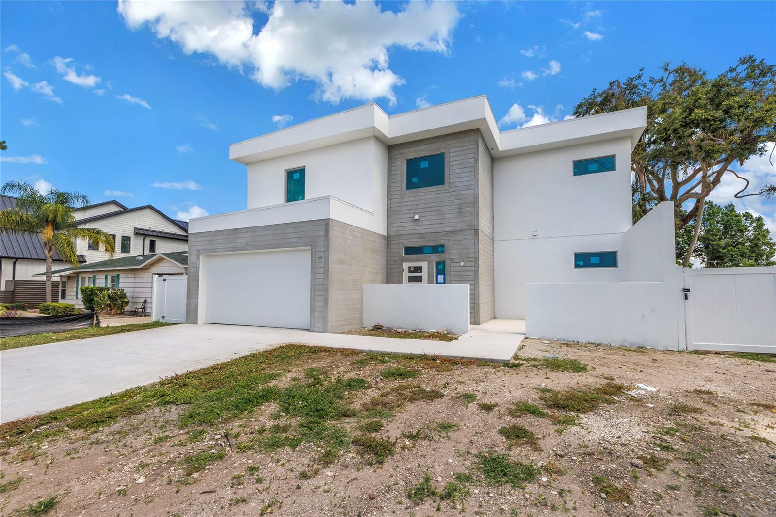 Image 4 of 48 For 2065 Goldenrod Street