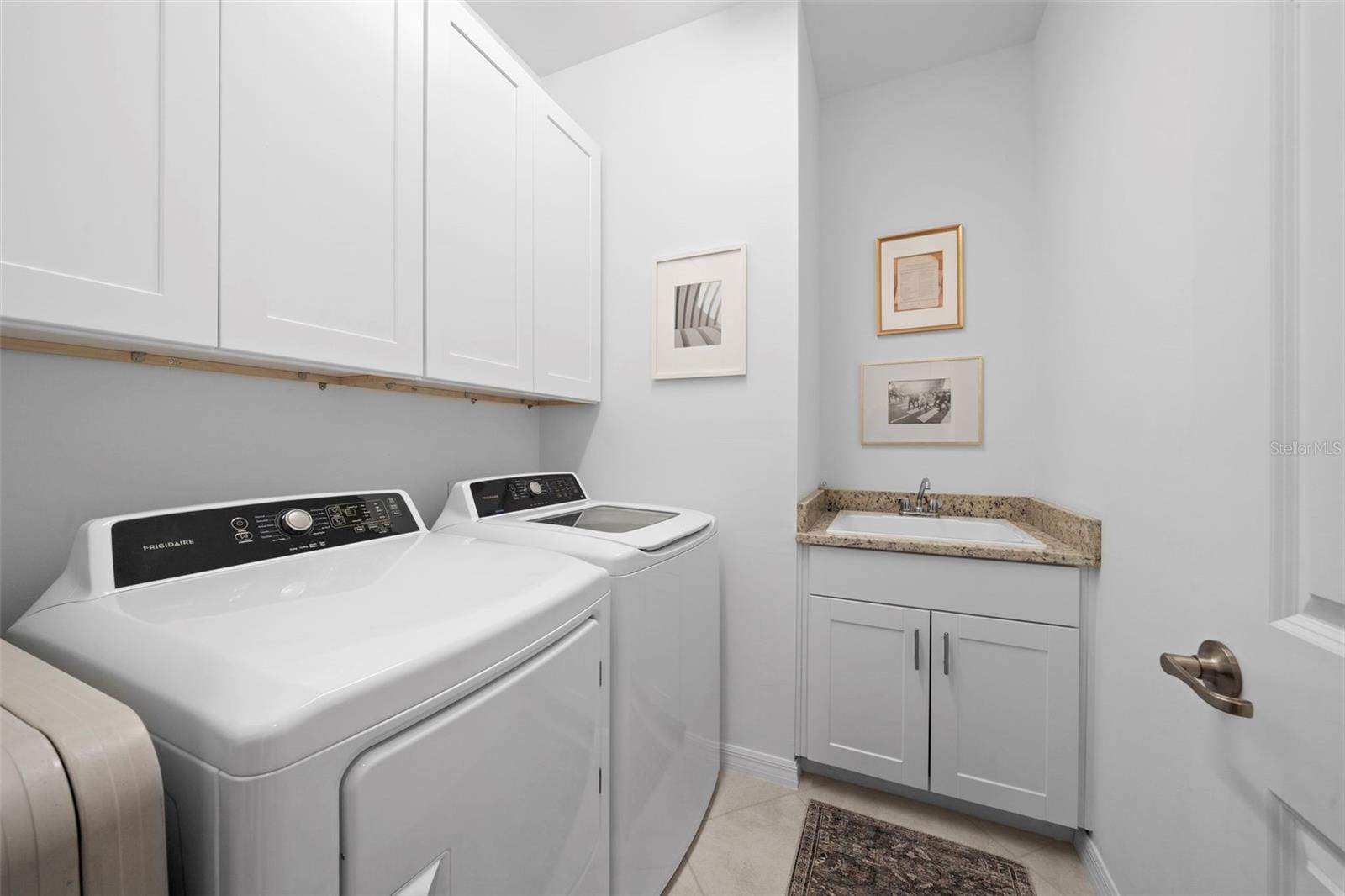 Image 24 of 28 For 1889 Saddlewood Circle