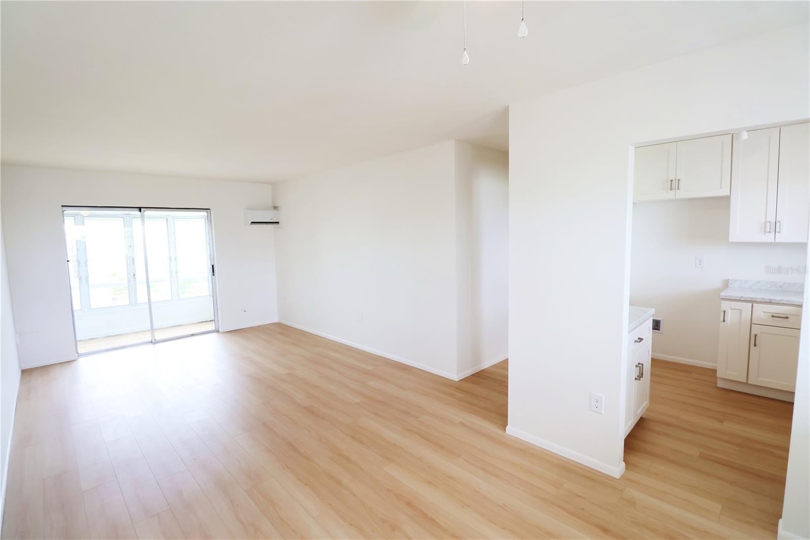 Image 5 of 22 For 1880 Sunny Drive F35