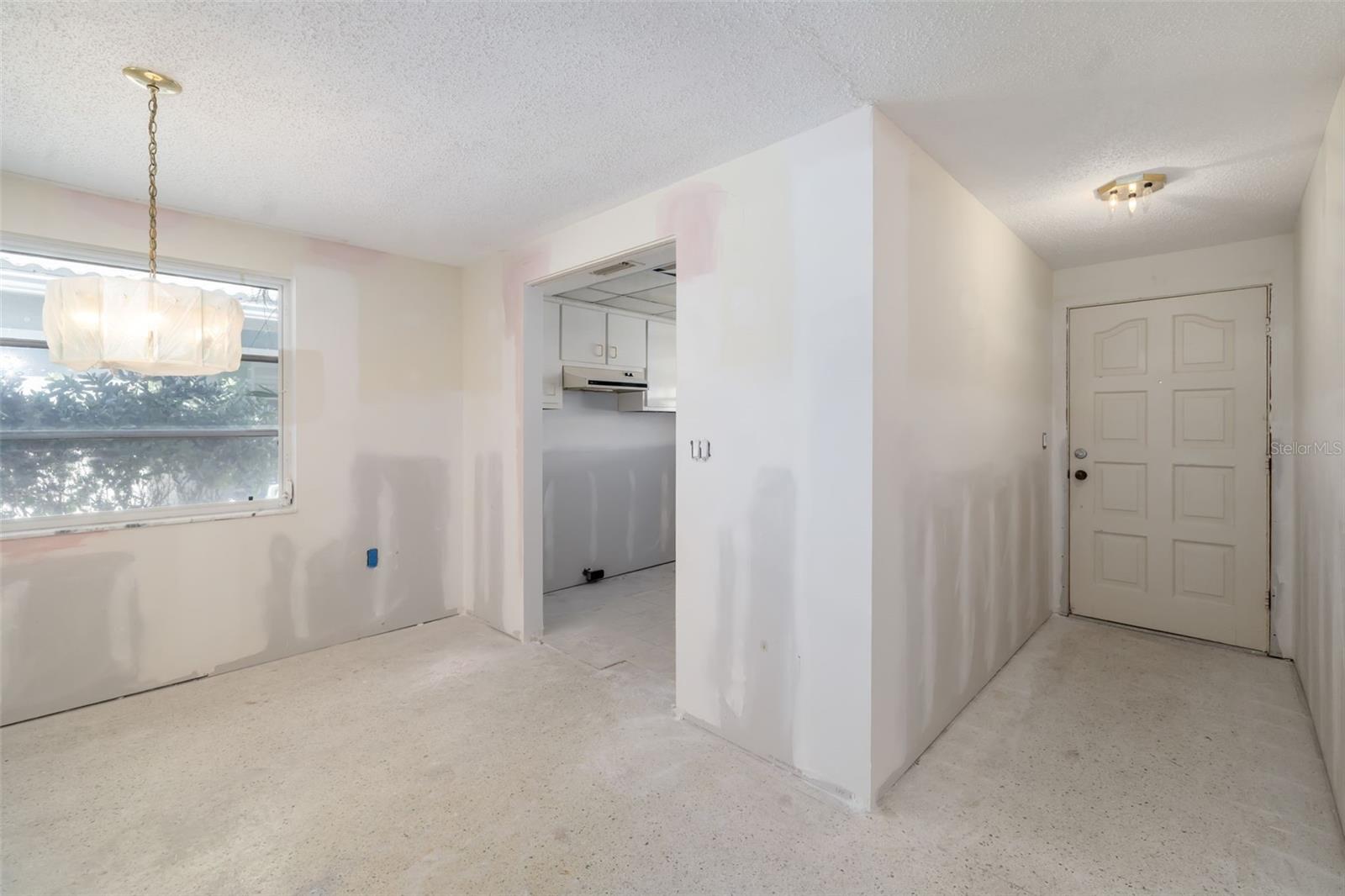 Image 6 of 34 For 564 Spanish Drive N