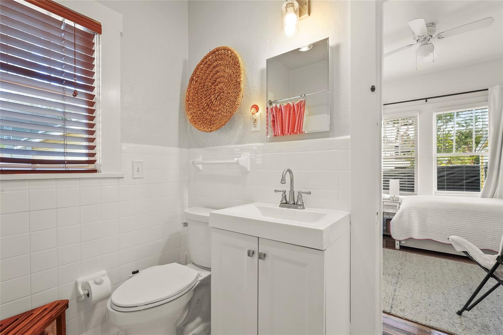 Image 36 of 58 For 403 29th Street Nw