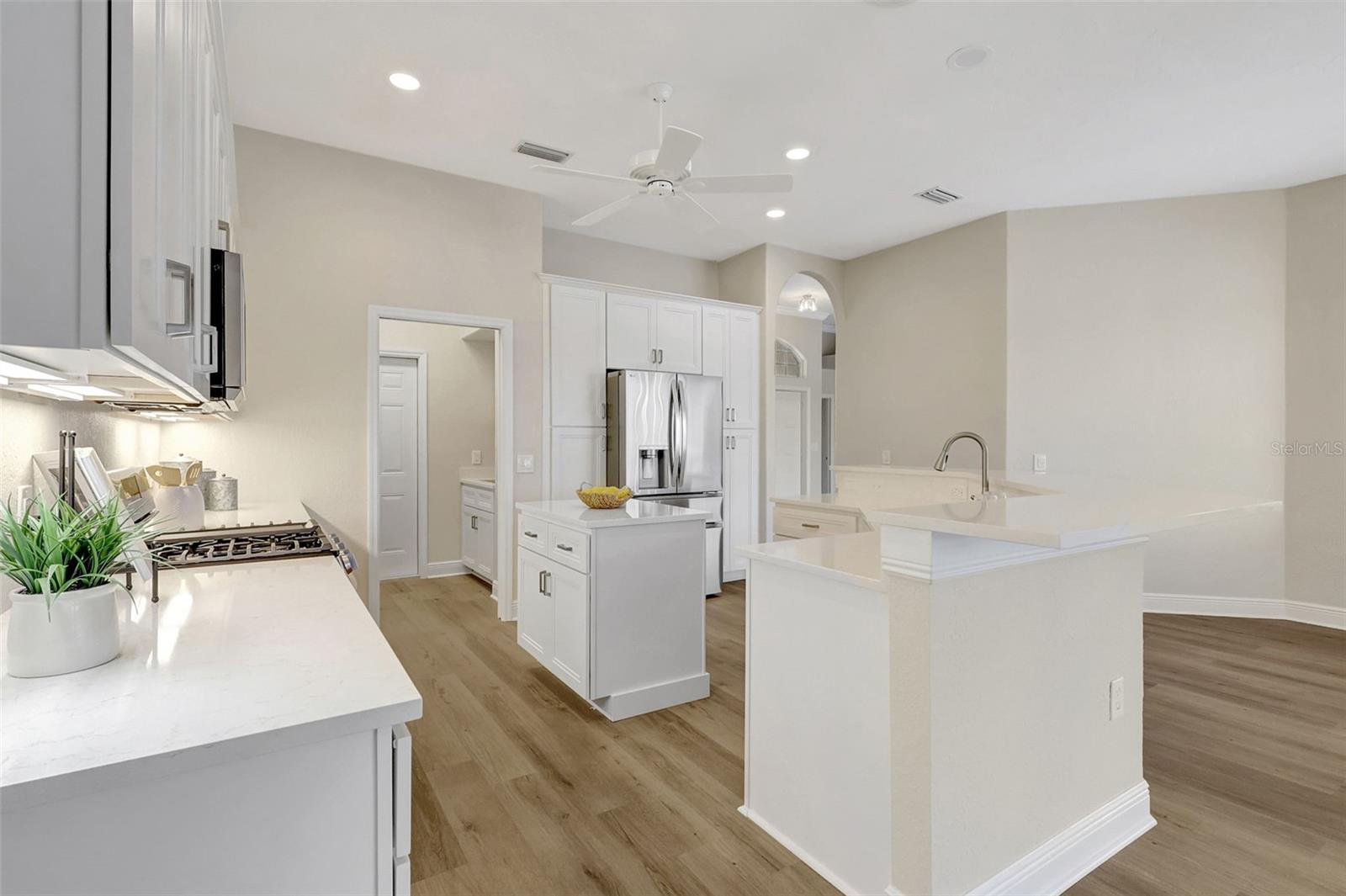 Image 17 of 82 For 11328 Rivers Bluff Circle