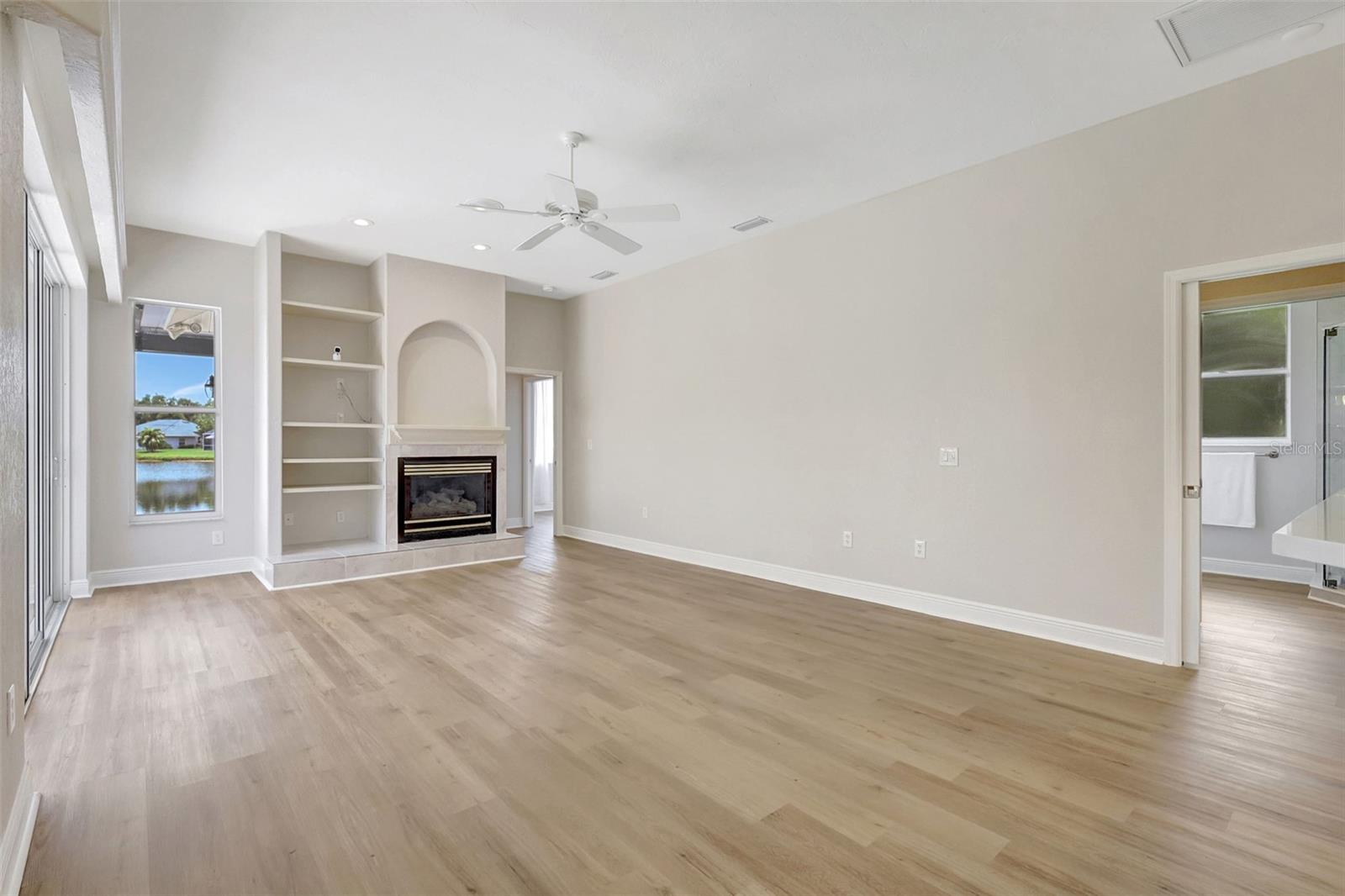 Image 23 of 82 For 11328 Rivers Bluff Circle