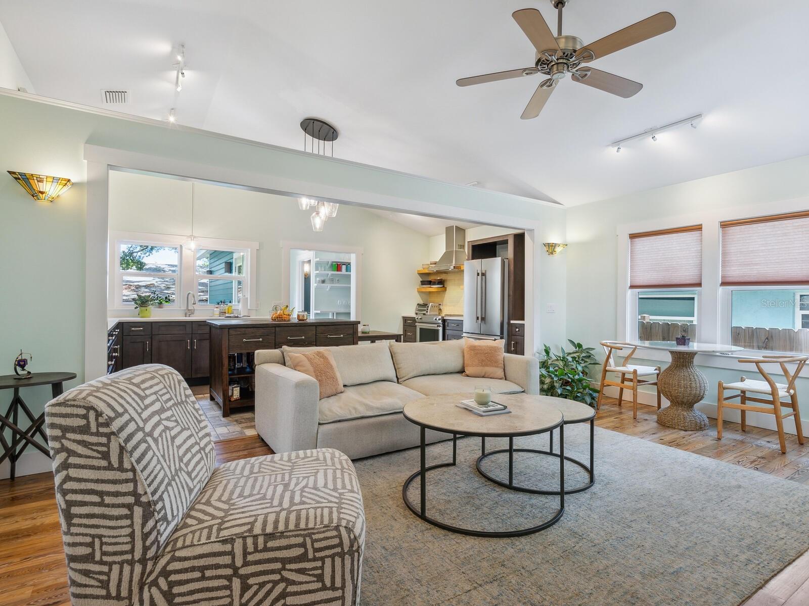 Image 2 of 86 For 1732 6th Street