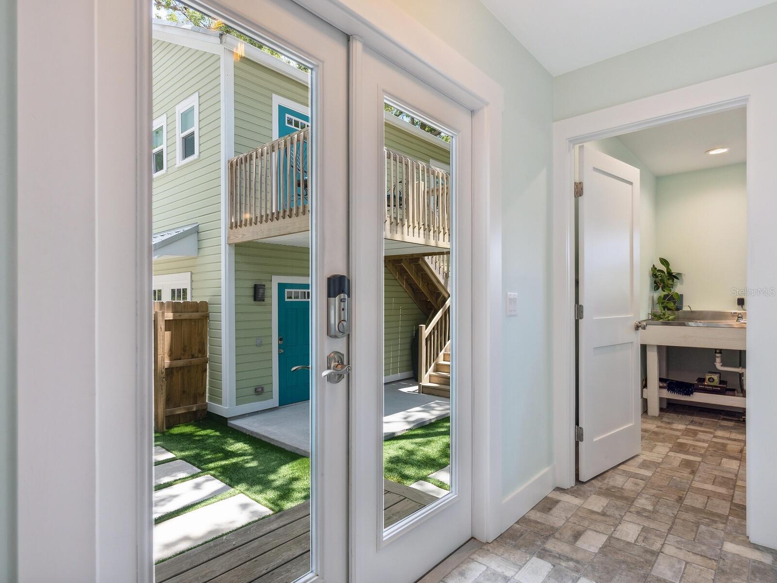 Image 30 of 86 For 1732 6th Street