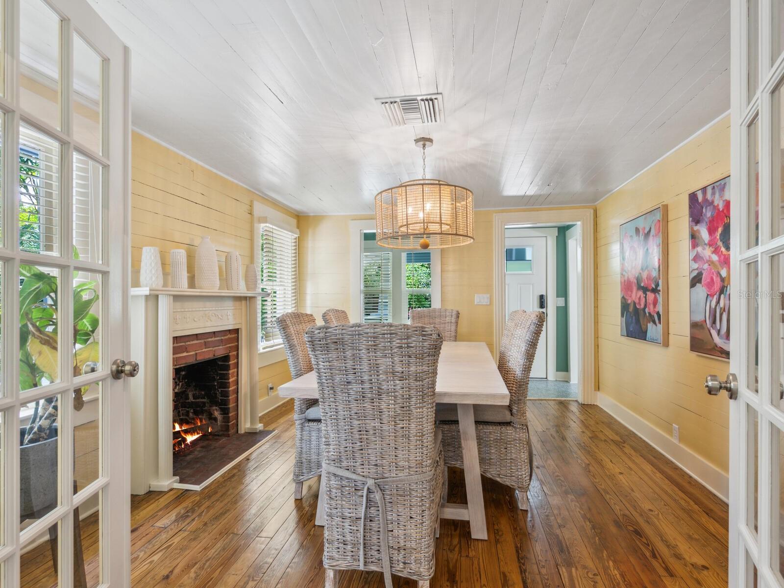 Image 4 of 86 For 1732 6th Street