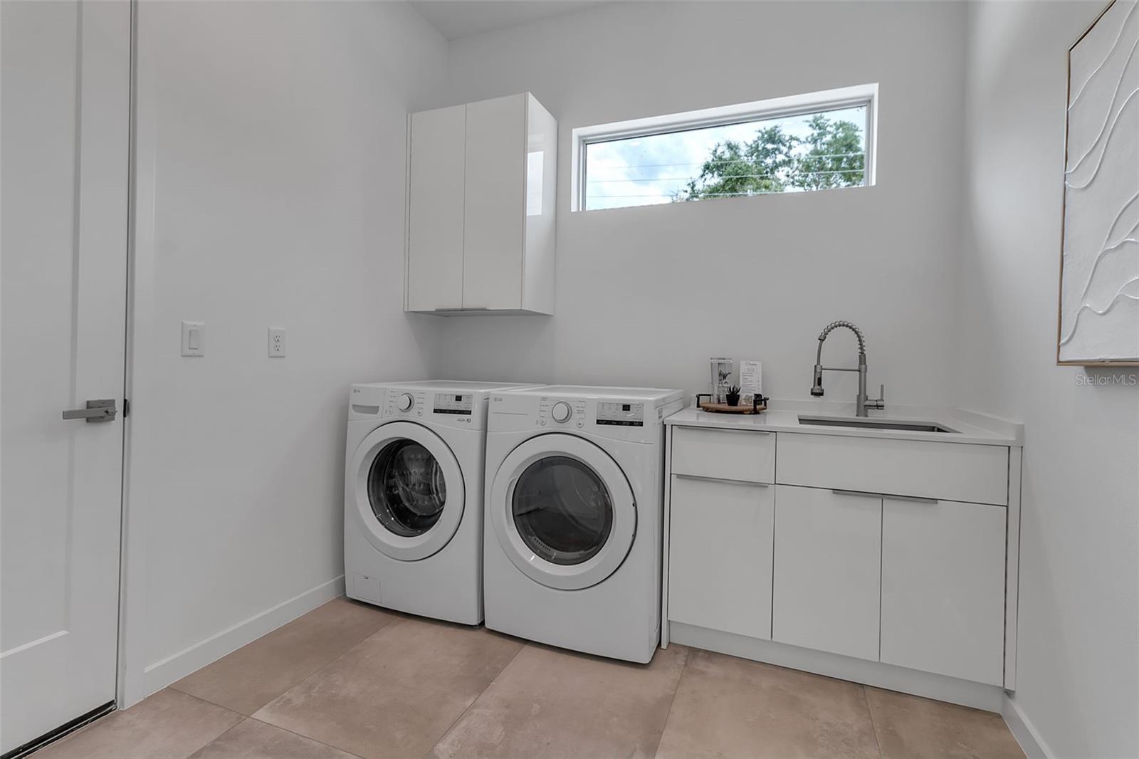 Image 17 of 53 For 2124 Clematis Place