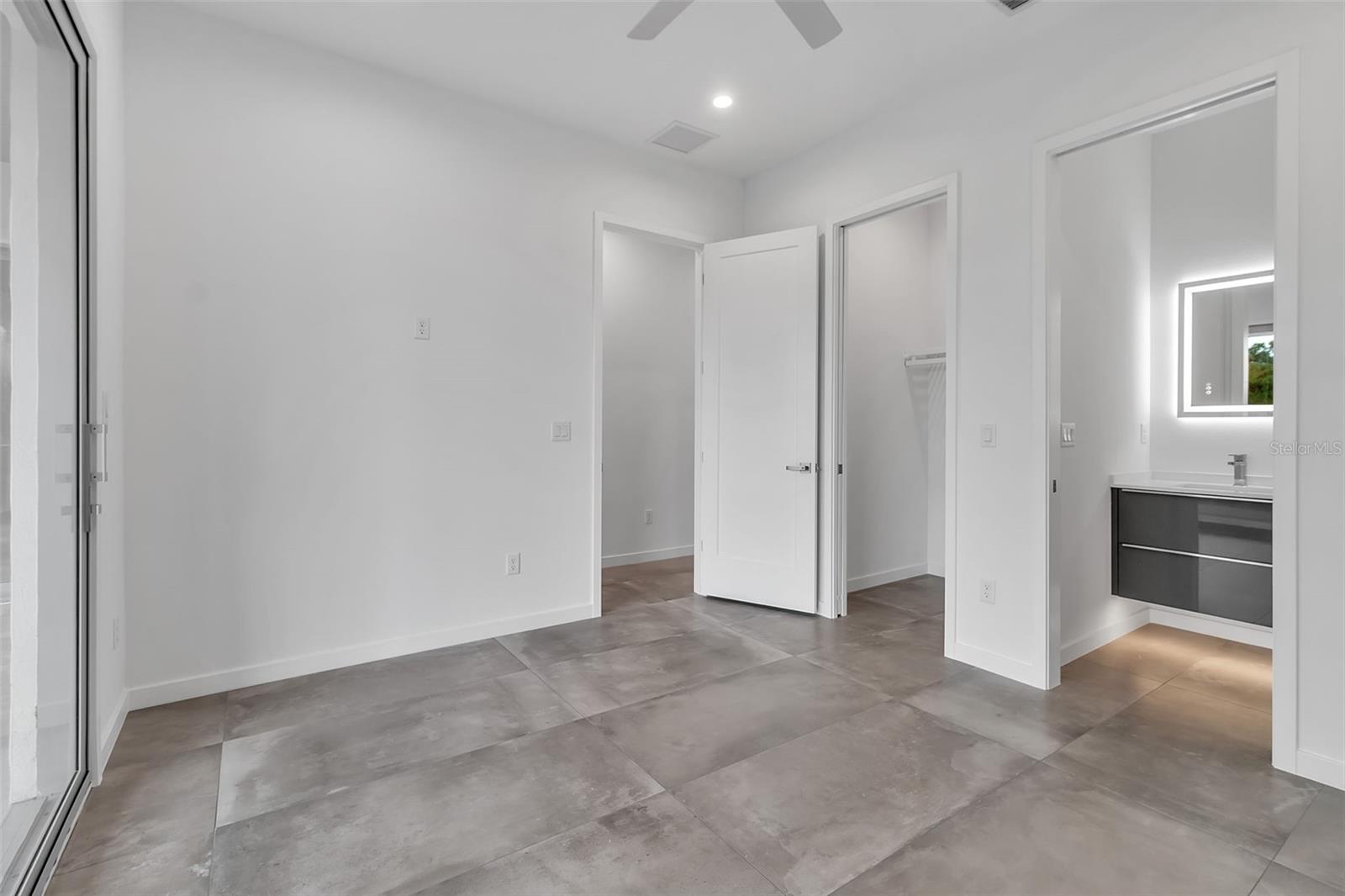 Image 39 of 53 For 2124 Clematis Place