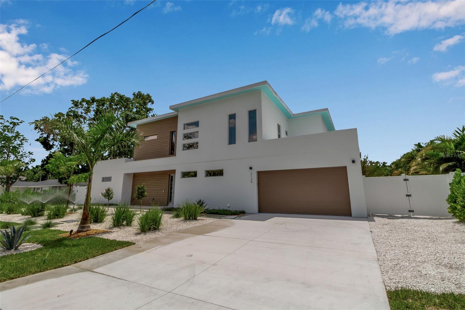 Image 4 of 53 For 2124 Clematis Place