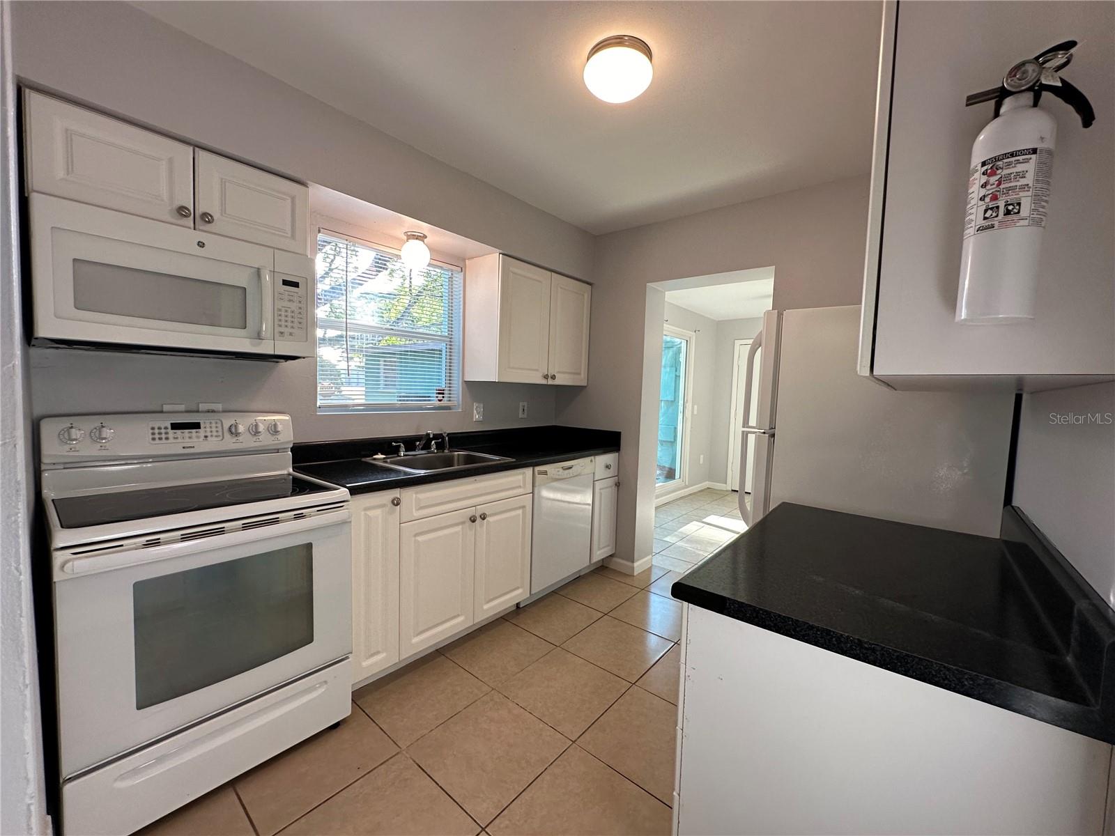 Image 37 of 47 For 704 38th Street W