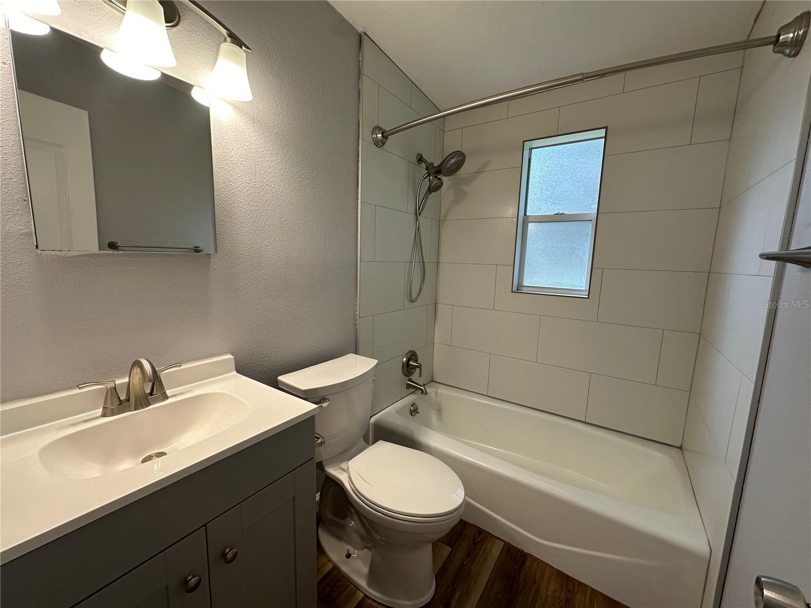 Image 7 of 47 For 704 38th Street W