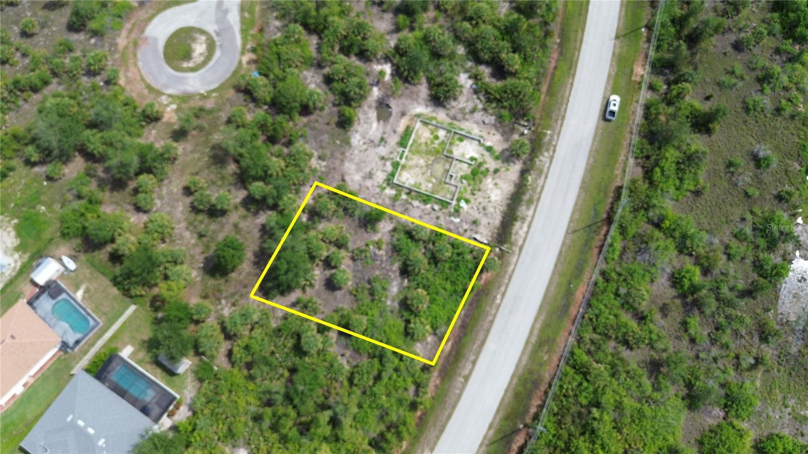 Image 4 of 4 For 8087 Caroline Drive