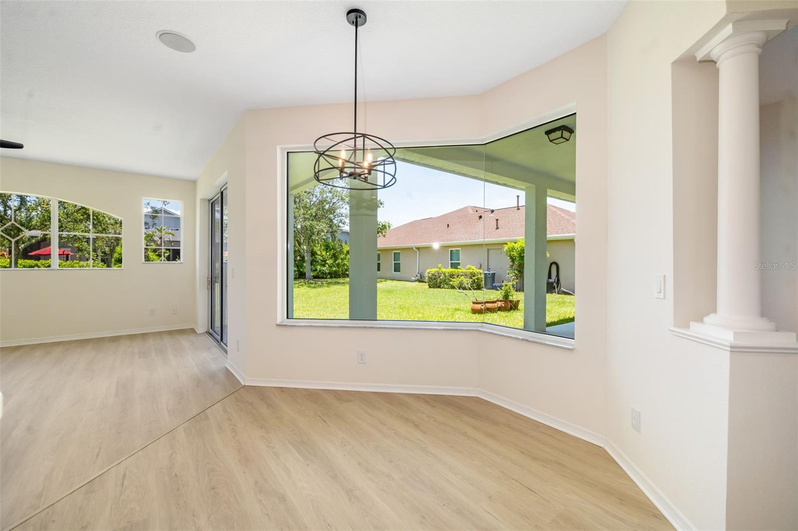 Image 14 of 81 For 7727 Heyward Circle