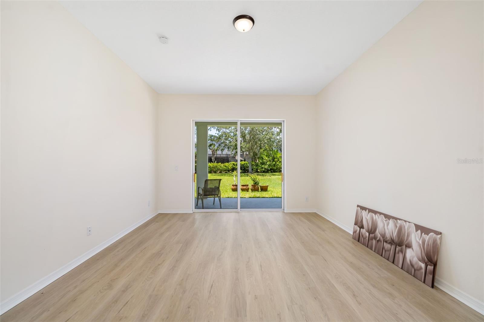 Image 18 of 81 For 7727 Heyward Circle