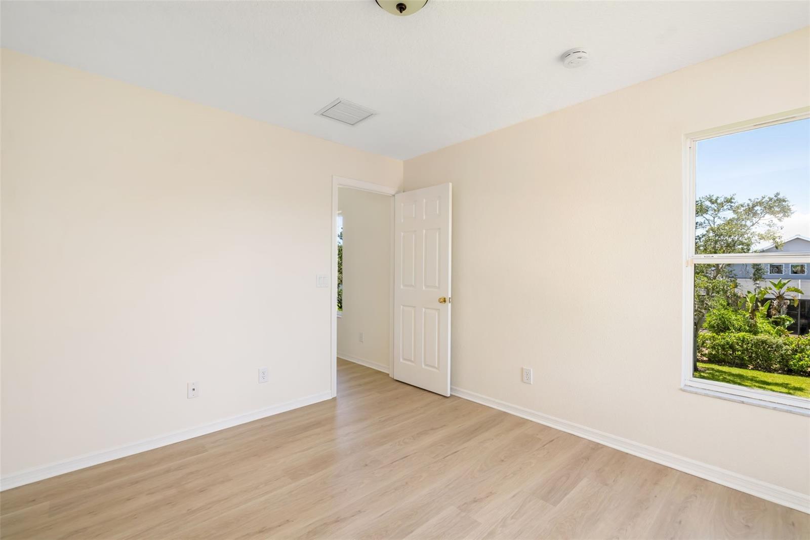 Image 20 of 81 For 7727 Heyward Circle