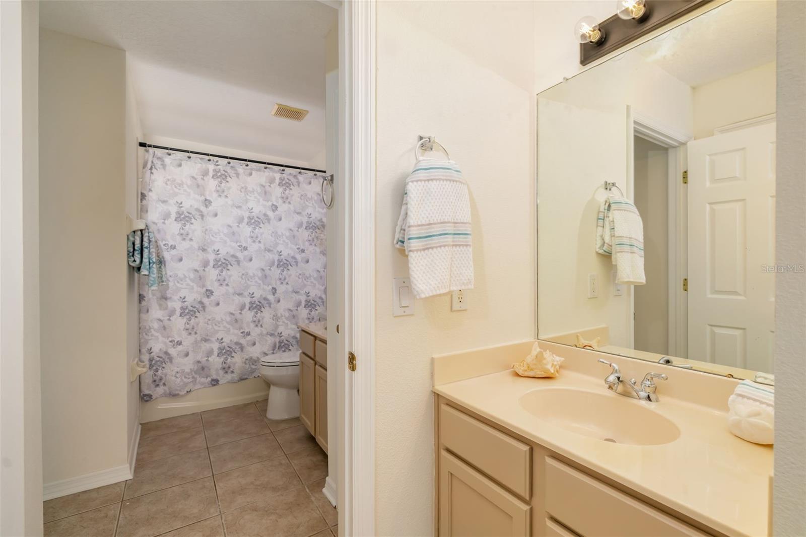 Image 22 of 81 For 7727 Heyward Circle