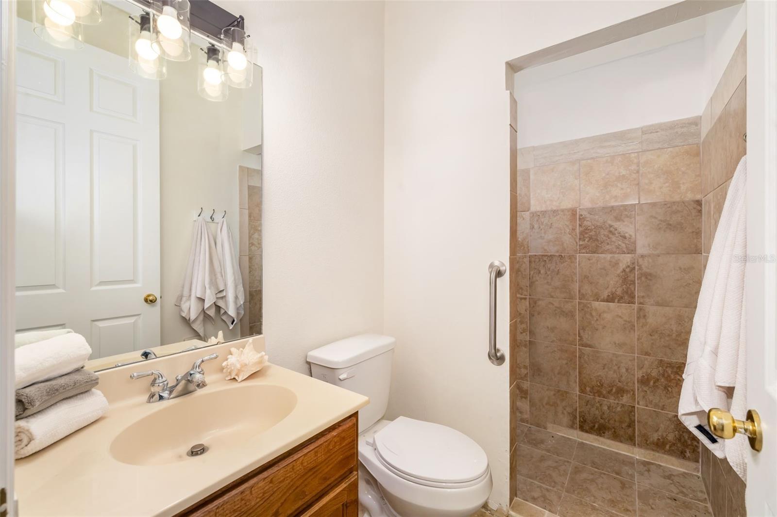 Image 34 of 81 For 7727 Heyward Circle