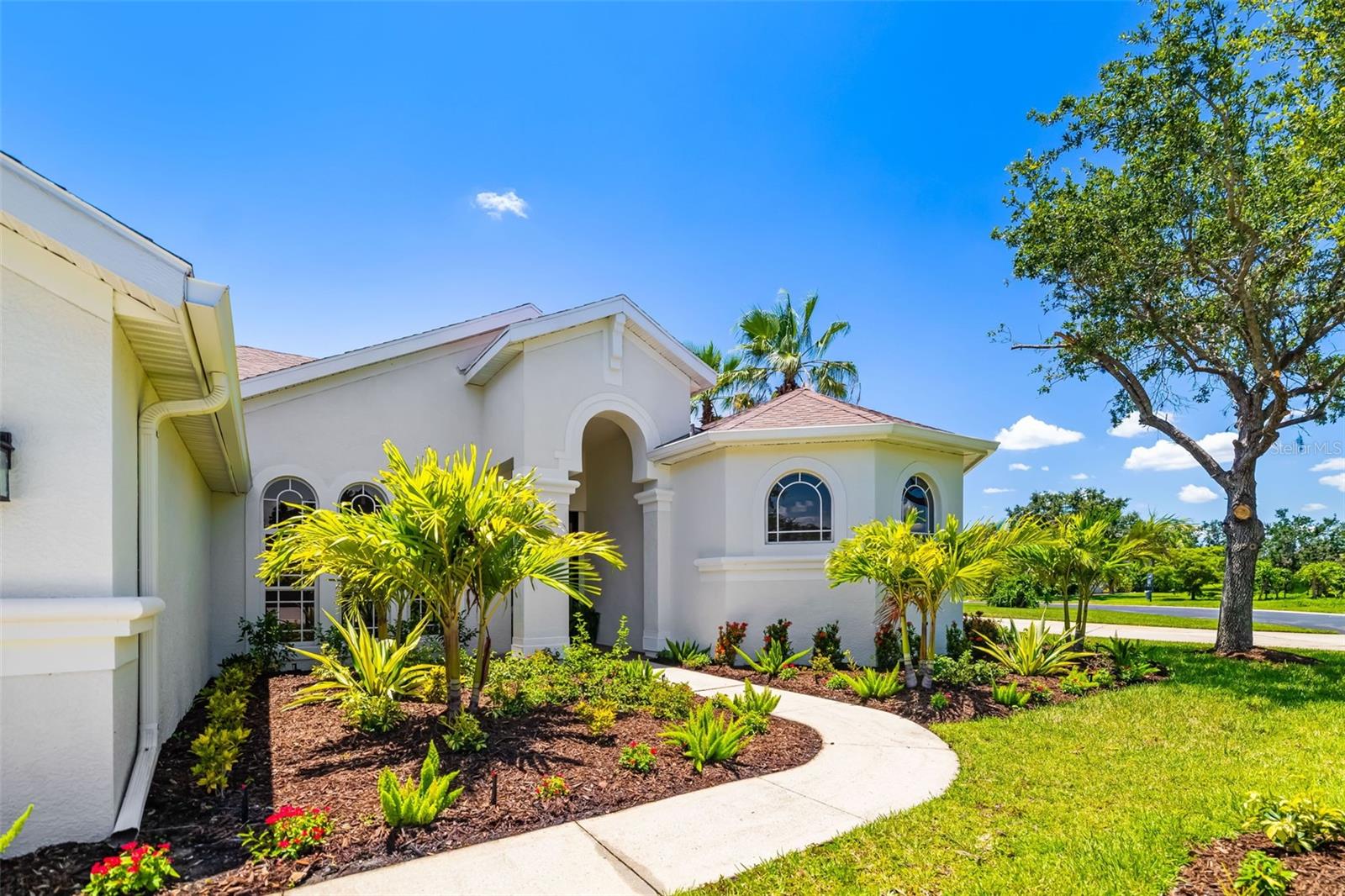 Image 4 of 81 For 7727 Heyward Circle