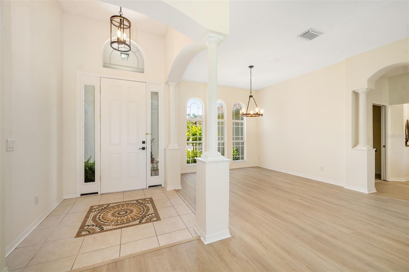 Image 8 of 81 For 7727 Heyward Circle