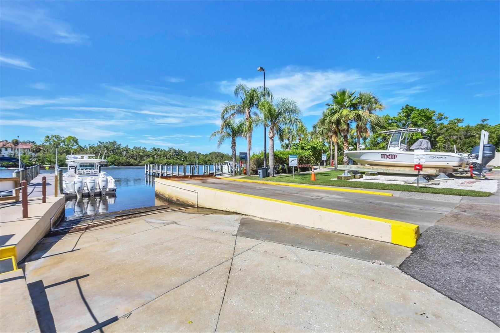 Image 18 of 31 For 1780 Phillippi Shores Drive E1-46
