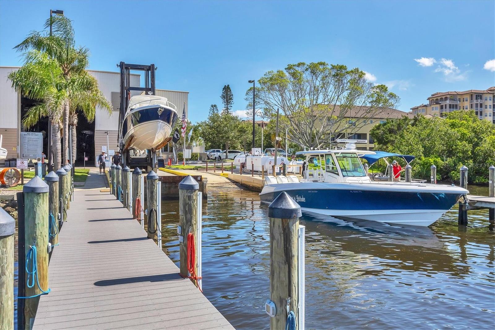 Image 21 of 31 For 1780 Phillippi Shores Drive E1-46