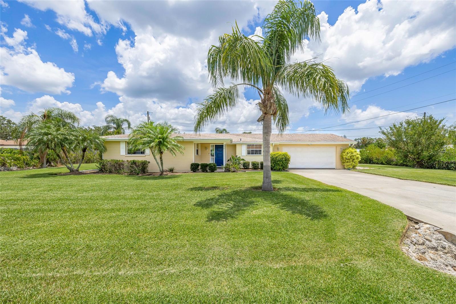 Image 10 of 51 For 336 Highland Shores Dr