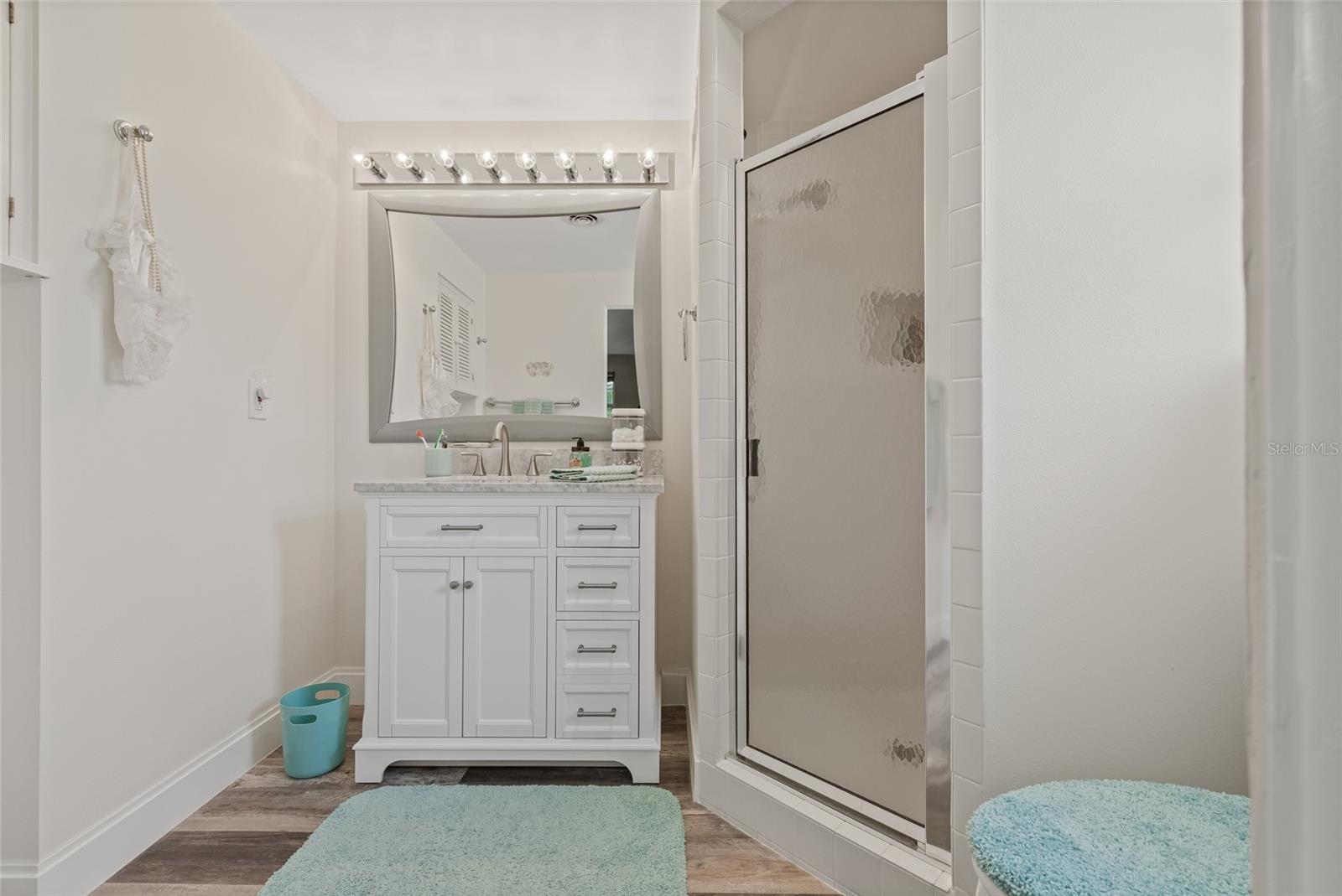 Image 34 of 51 For 336 Highland Shores Dr