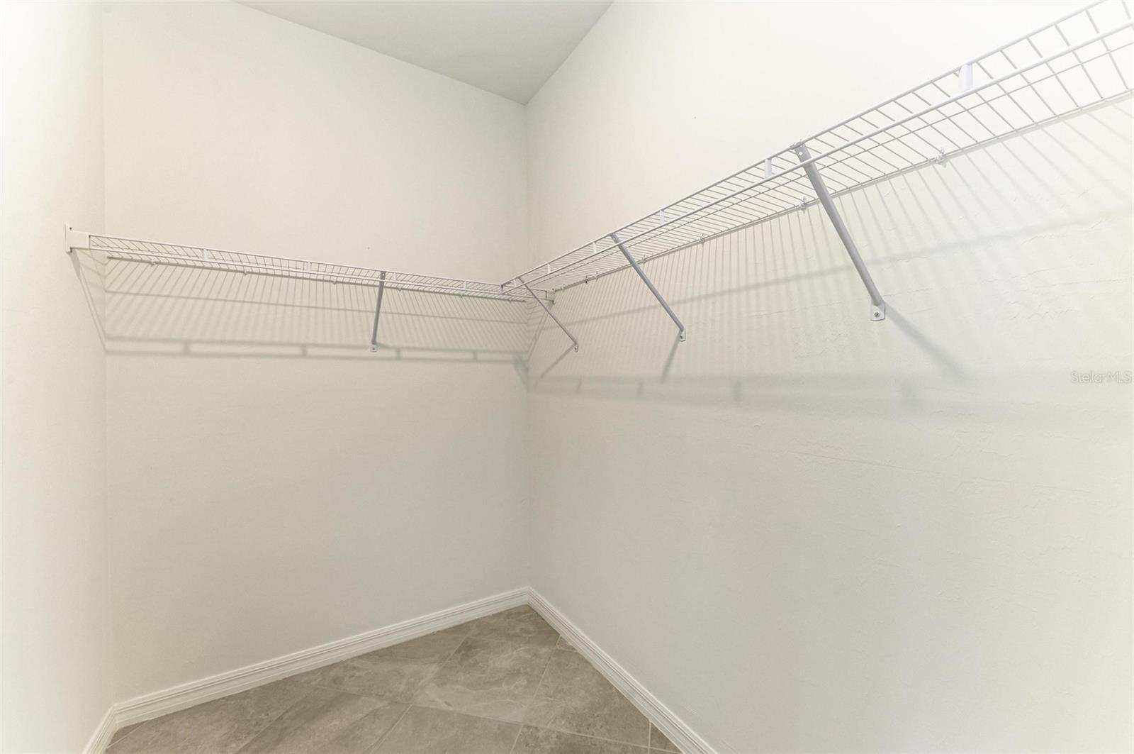 Image 9 of 35 For 11327 Burgundy Drive