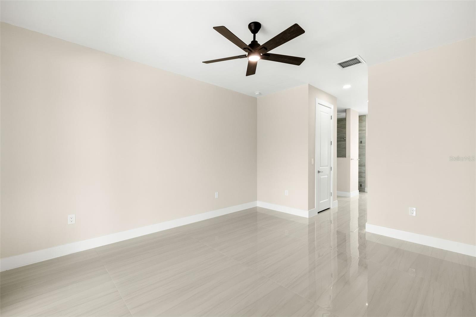 Image 14 of 37 For 225 8th Terrace