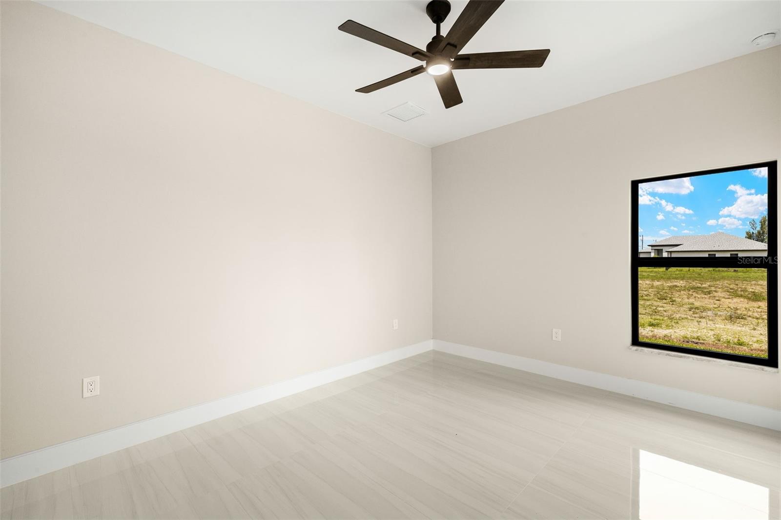Image 19 of 37 For 225 8th Terrace