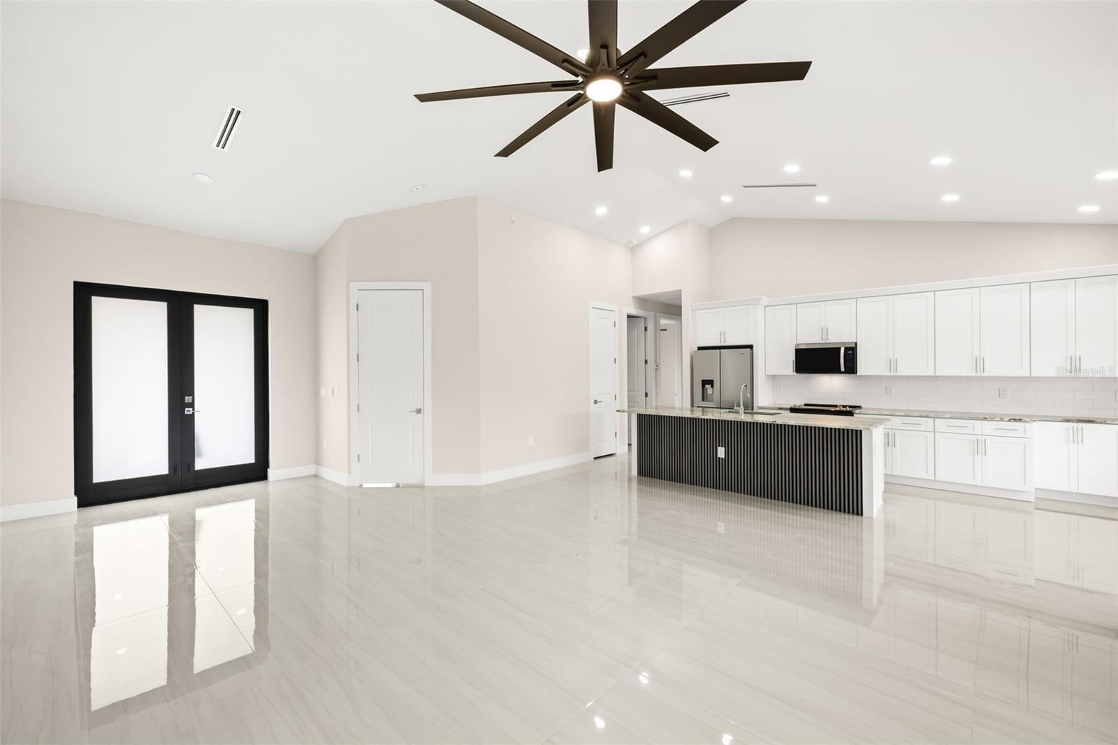 Image 5 of 37 For 225 8th Terrace