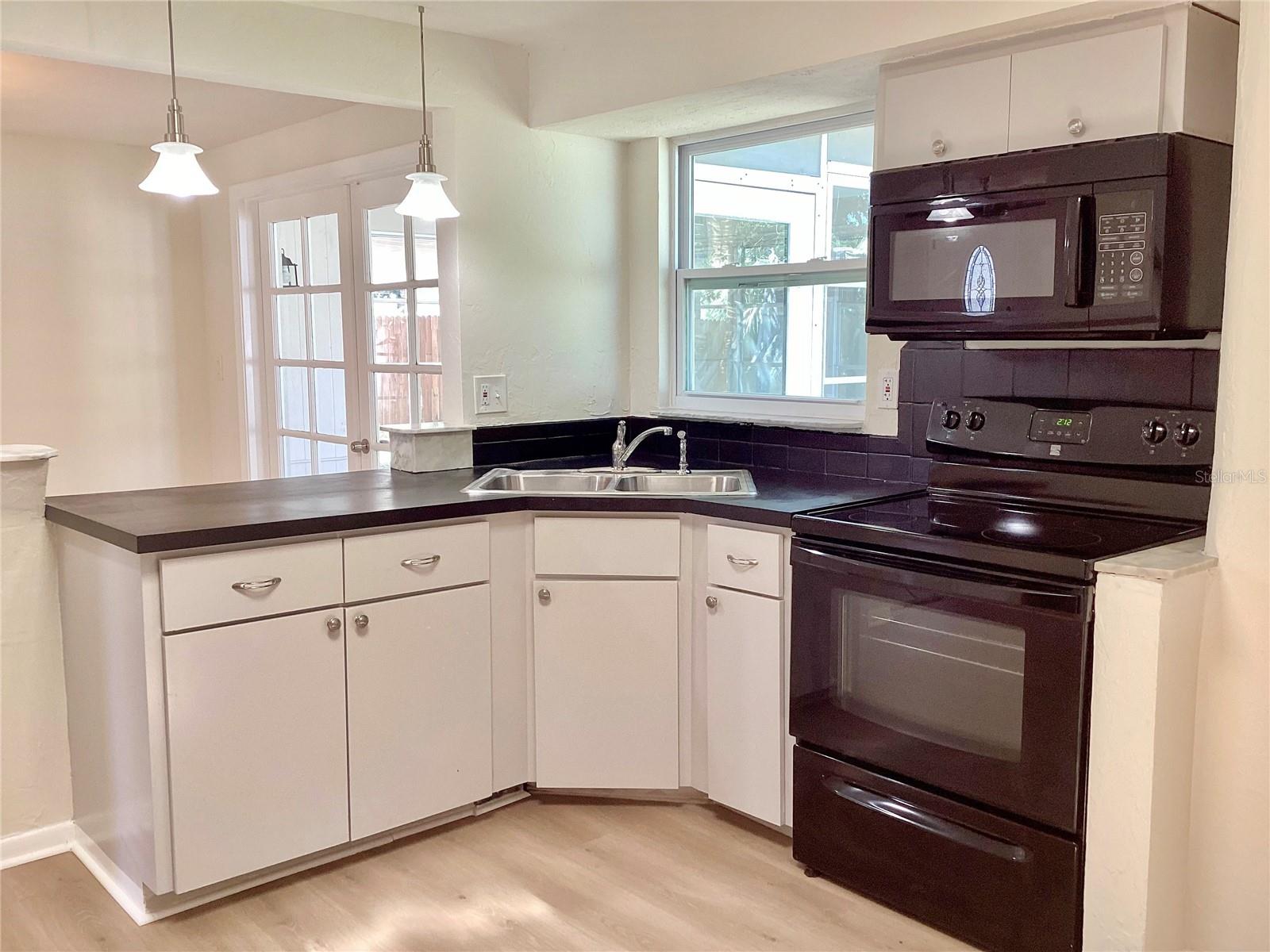 Image 8 of 20 For 4112 Cochise Terrace
