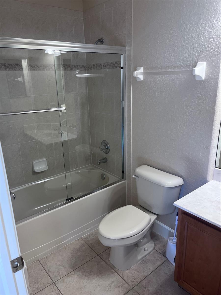 Listing photo id 9 for 4401 85th Avenue Circle E