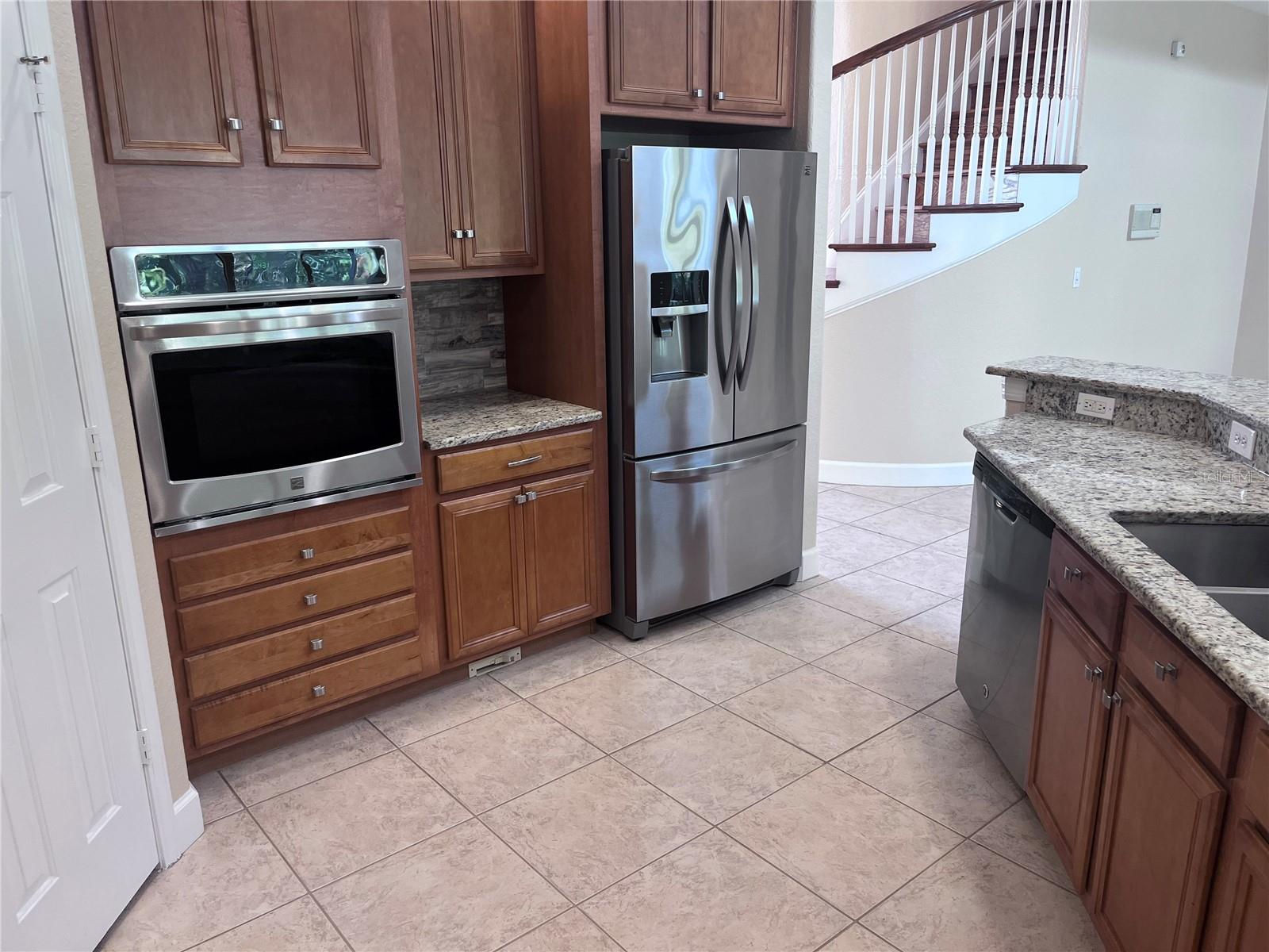 Listing photo id 5 for 4401 85th Avenue Circle E