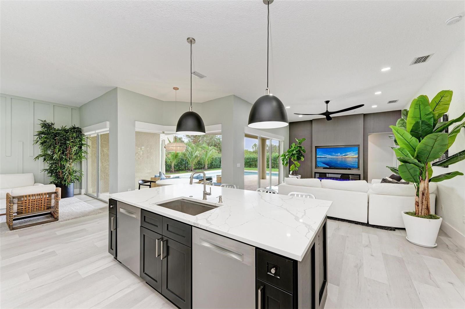 Image 16 of 58 For 12814 Daisy Place